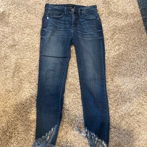 Judy Blue Cropped raw hem jeans
